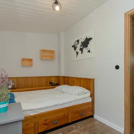 Dom wakacyjny Apartamentowe Chmielowka 2 *